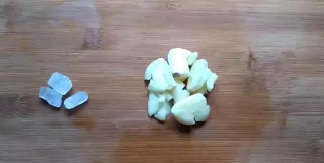 宝宝咳嗽该喝大蒜水吗?用我的经历告诉你,你的