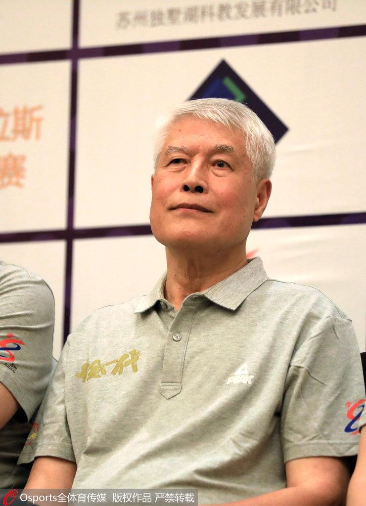 中国男篮黄金一代再聚首!你还认得出他们吗