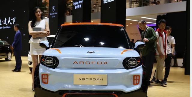 仅8万的SUV, 无框车门全景天窗, 完胜哈弗H6