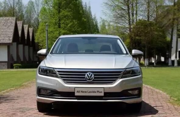 全新朗逸plus和现款速腾哪个值得购买你知道吗