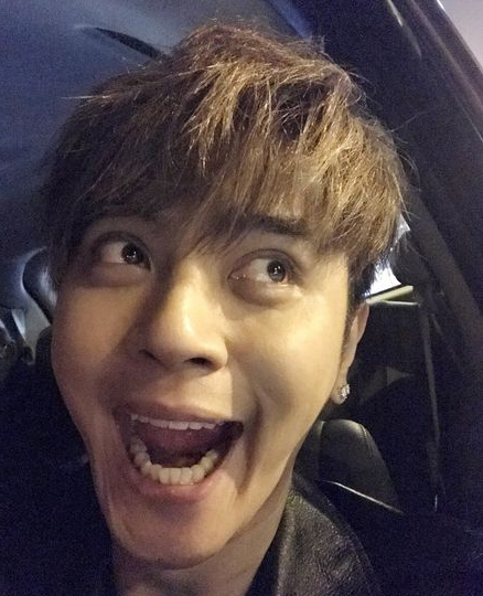 罗志祥的网红女友周扬青,整容前后照片曝光,差