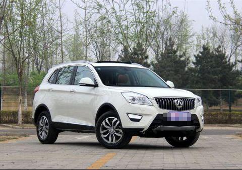 北汽这款高档次SUV才卖7万，只8个油博越比不了卖的却不温不火