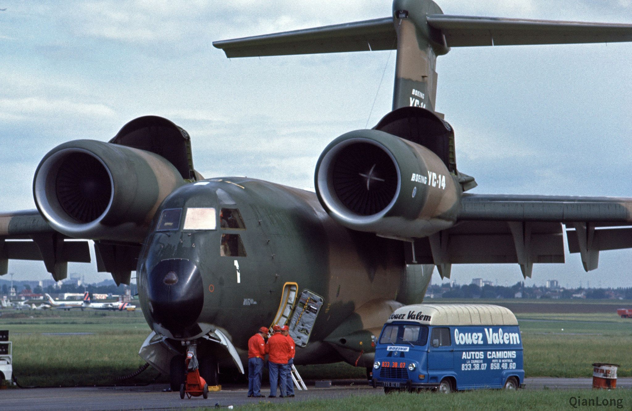 亮相巴黎航展的波音YC14运输机 技术先进依然没有淘汰C130运输机波音巴黎航展_新浪新闻