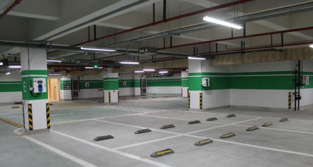 再推新政 电动车4S店迎利好