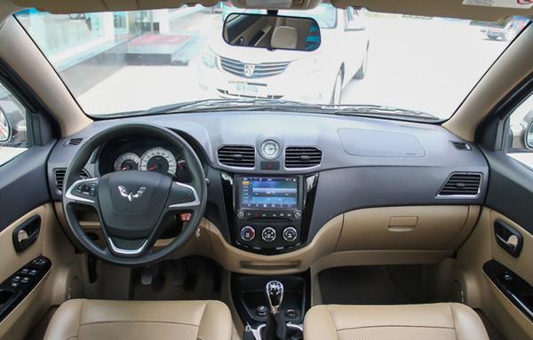 五菱宏光S新款价格 现售价格比官方降低了6000元