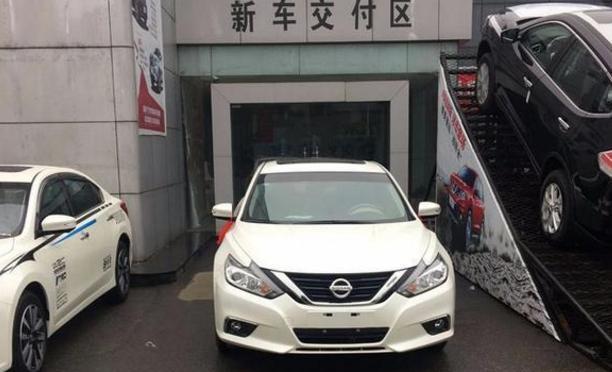 新款天籁油耗低夸张! 车主3000公里用车感受, 真划算!