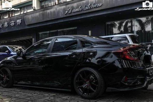 思域为什么深受年轻人的喜欢