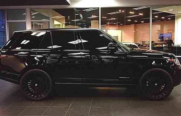 19岁拥有布加迪，23岁坐拥无数豪车，富二代再使劲也望尘莫及