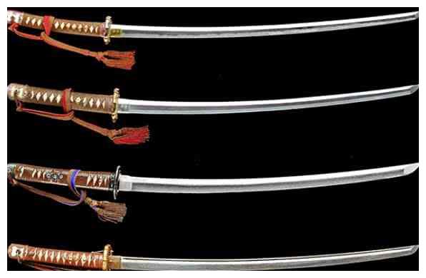 二战中 什么等级的日本军官手持军刀?其实不是
