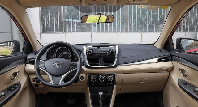 穷就开不起车? 这车1公里2毛5, 颜值吊打捷达桑塔纳, 售5万配ESP