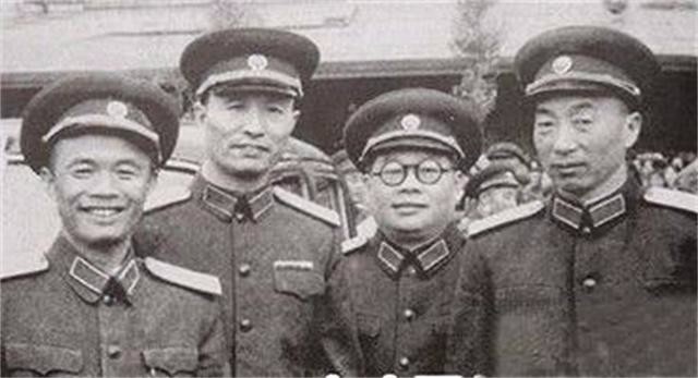 青树坪之战: 钟伟当鱼饵, 白崇禧上钩, 四个师