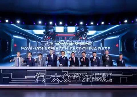 MQB同平大比拼：全新一代宝来迎头赶超，还是全新朗逸继续卫冕