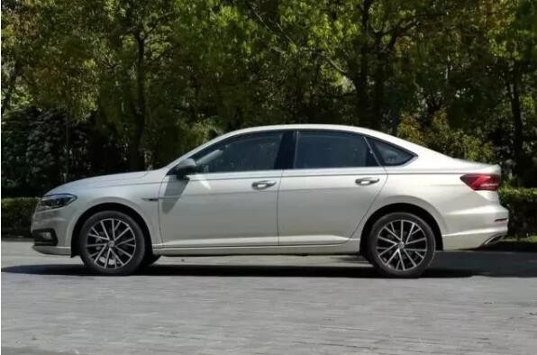 全新朗逸plus和现款速腾哪个值得购买你知道吗