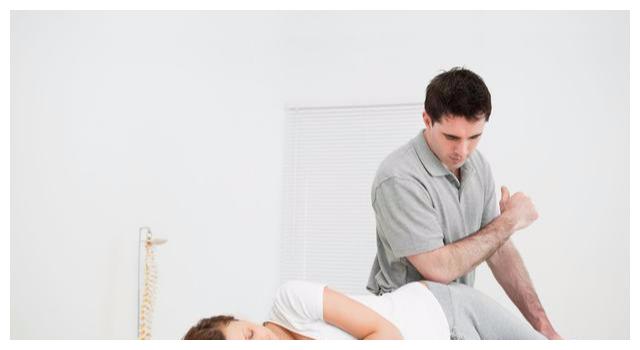 左大腿外侧和胯骨疼,这是怎么回事?该怎么办?