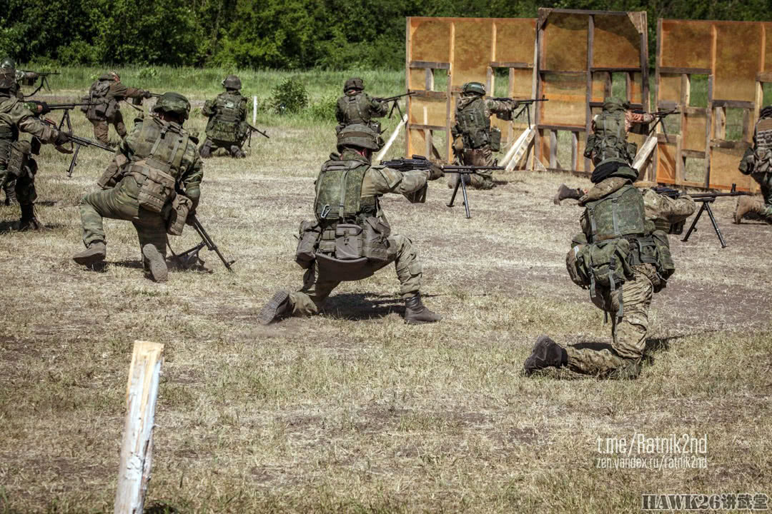 俄一学校遭袭击图片