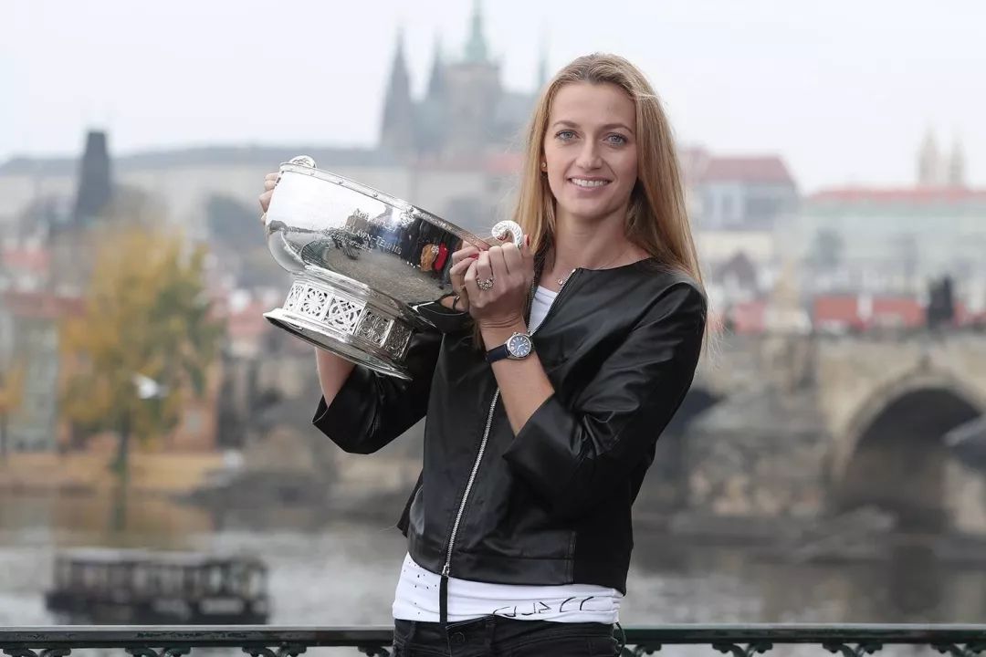 捷克总统授予科维托娃荣誉勋章