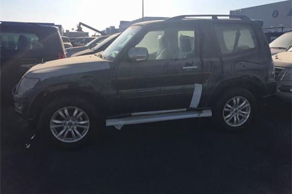 17款三菱帕杰罗V87三门版 现车越野神器霸气来袭