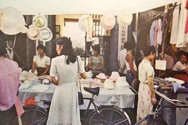 80年代珍贵老照片,图3当时很时髦,图5让人十分羡慕