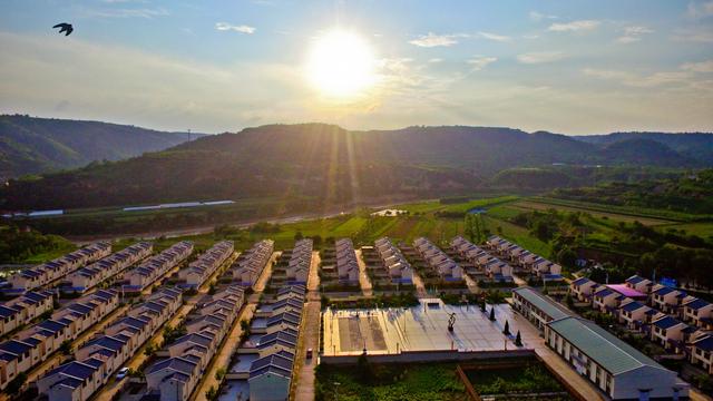 造福乡里!庆阳马莲河边的这片别墅区,这里的人
