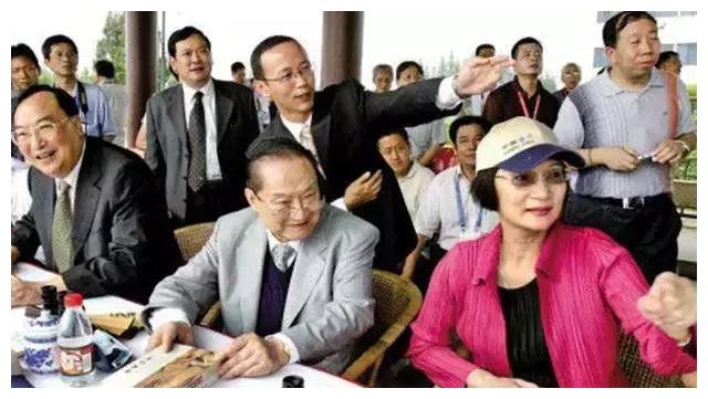 金庸生前谈他的三段婚姻: 我最对不起的人是她