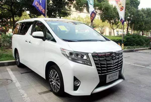 丰田最豪华面包车 一台售价卖80万 专属明星特供车
