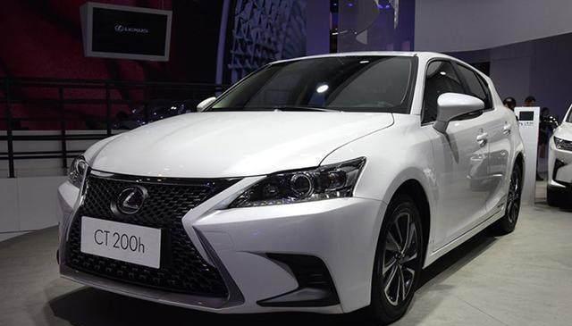 百公里油耗3.1L! 只比卡罗拉贵7.7万! 简洁干练品质依旧!