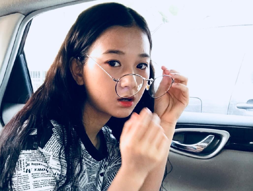 老总装可怜_可怜图片委屈