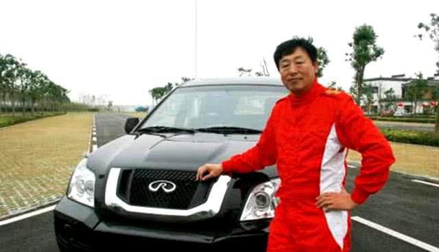 中国车王,名下四辆车,三辆别人送的,有人出100万买他的战车!