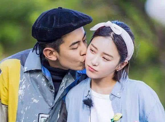 阚清子微博晒猫,热评第一却惹了众怒,一句话招