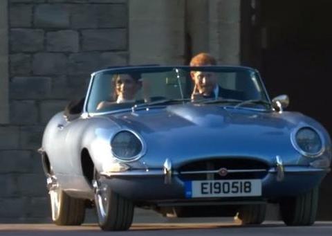 这次皇室婚礼哈利王子驾驶了「真正的」捷豹「E」-Type