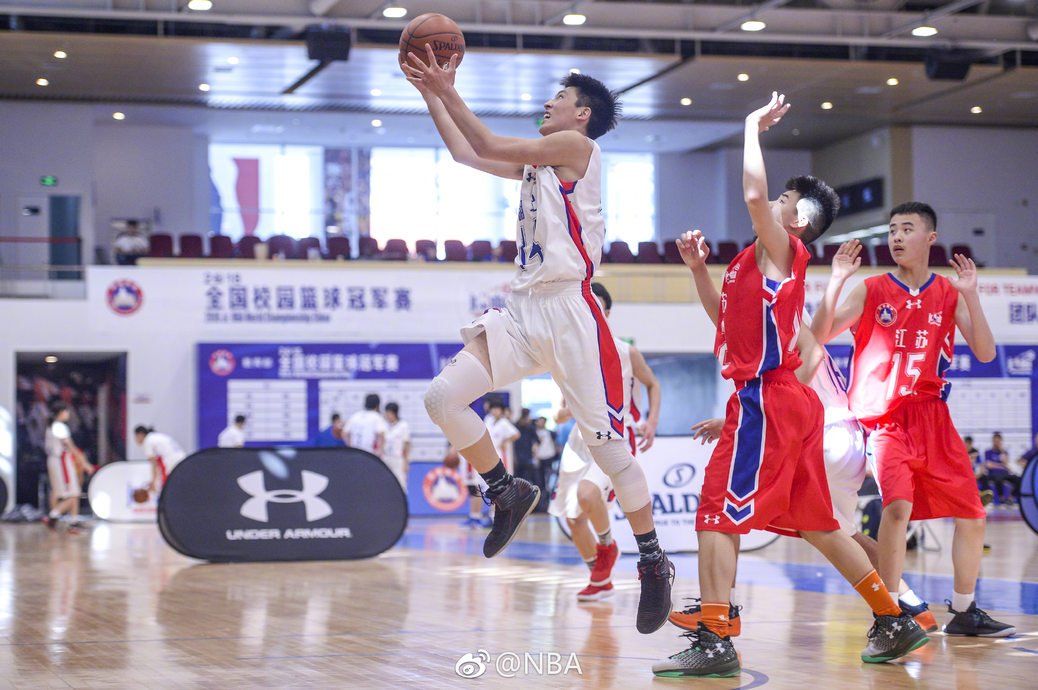 5月2日,2018全国校园篮球冠军赛全国总决赛继