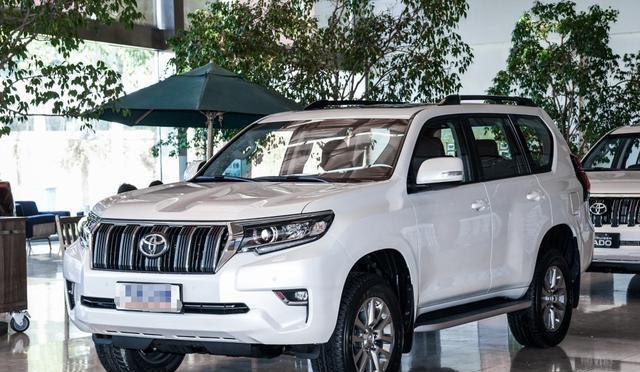 2018款丰田-普拉多上市, 霸气的外观, 连Jeep牧马人都不放在眼里