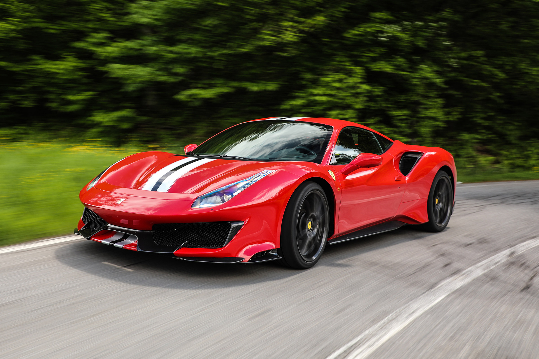 ferrari 488 pista_新浪看点