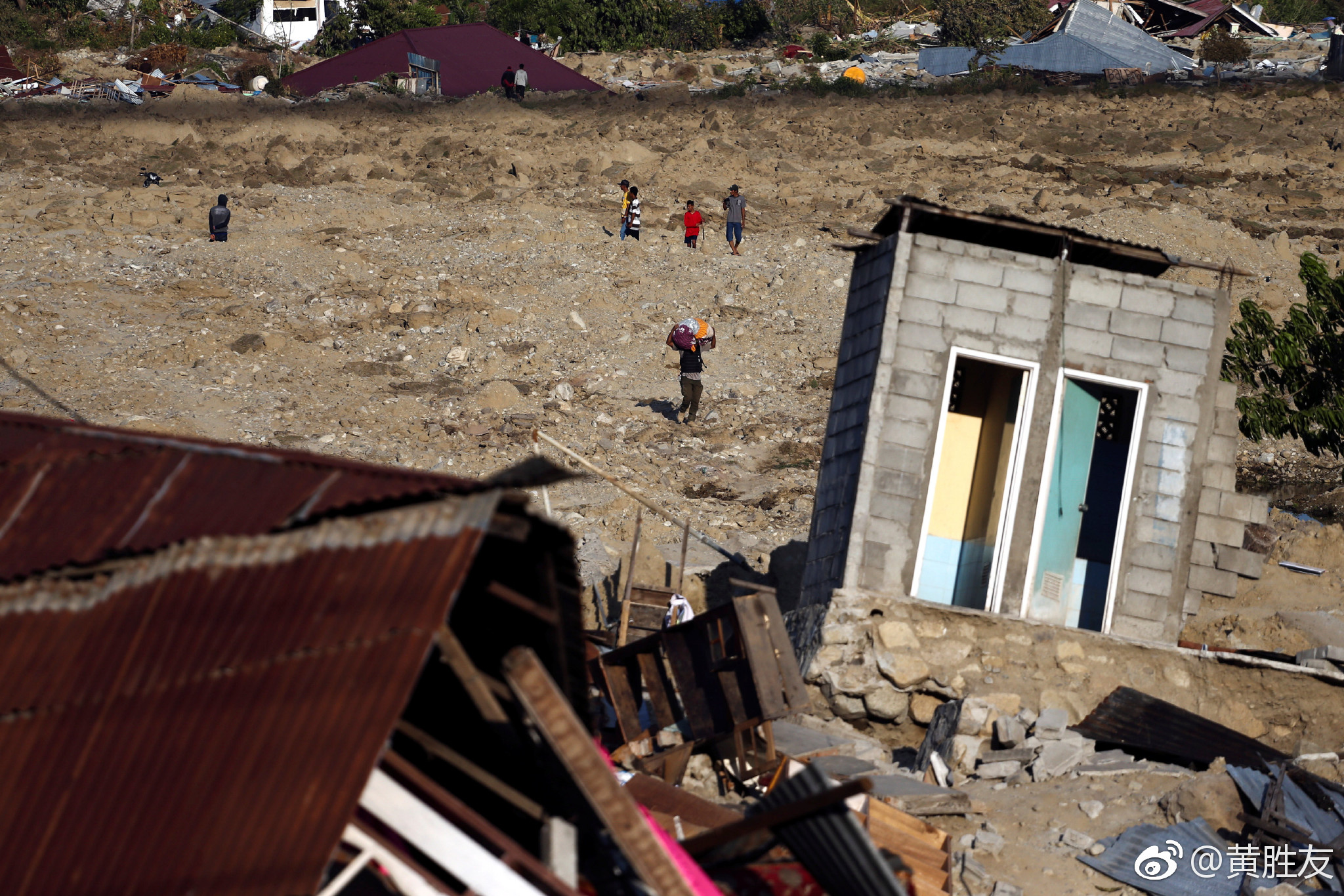 印尼强震罹难人数上升至1763人 土壤液化区5