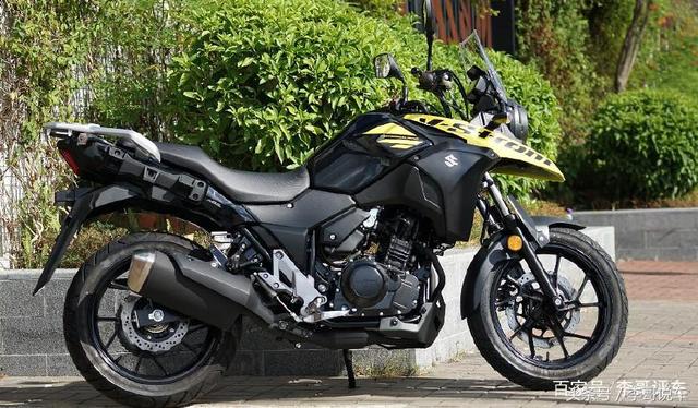 水冷双缸,双活塞卡钳,湿式多片离合器,铃木高性