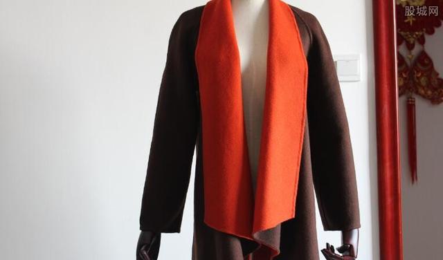 羊毛大衣可以水洗吗?羊毛大衣一般多少钱?