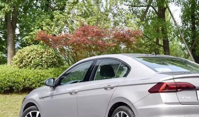 上海大众朗逸和全新一代宝来,哪个更值得购买