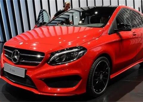 奔驰推出最小的豪华轿车，22万叫板宝马MINI，女司机的最爱！