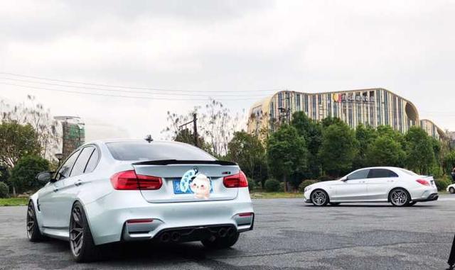 开奔驰宝马奥迪是什么感觉？