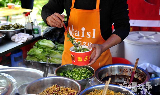 廉江红橙节除了可以去吃红橙，还有全国各地的不同美食可吃，约起