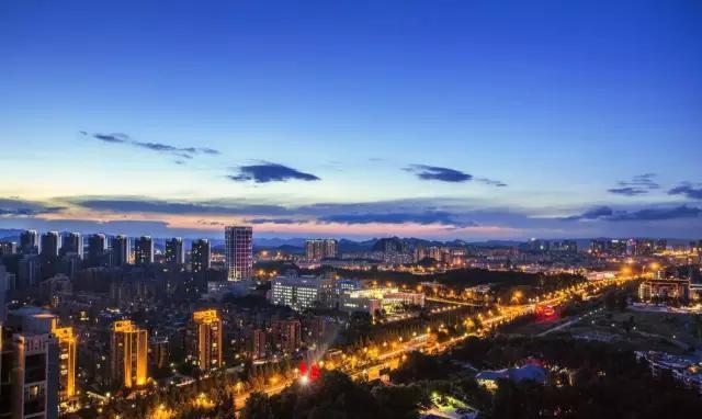 南宁、成都、贵阳、昆明, 哪个城市发展潜力更
