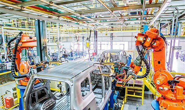 斯威X7整成宝马脸? 当我走进斯威4S店