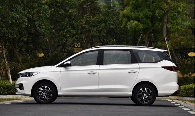 10万元以内最好的6座家用车,六个座位必火,不火算我输