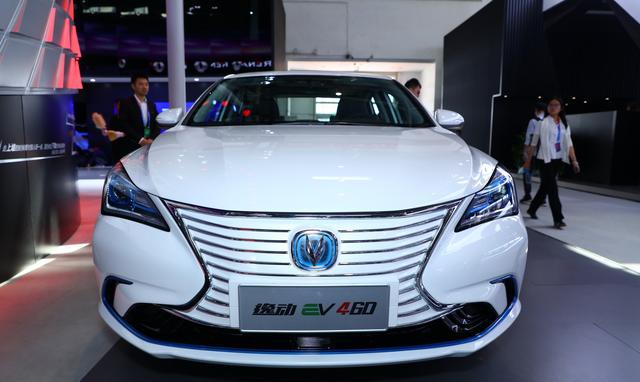 4.7元行驶100公里,开车比挤地铁更划算--