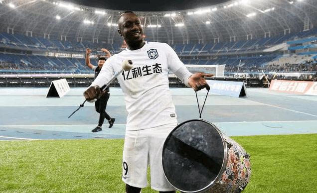 中超弃将领跑土超射手榜,场均一球效率惊人,当