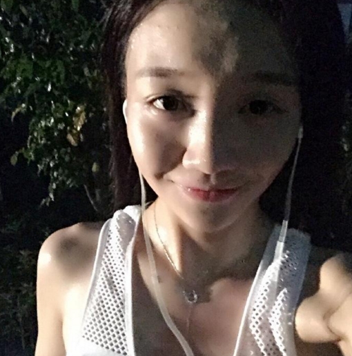 海南大学校花爱跑步素颜清纯靓丽