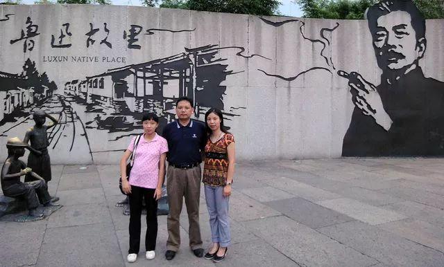 肇庆这个家庭藏书860册,书香家庭值得学习!