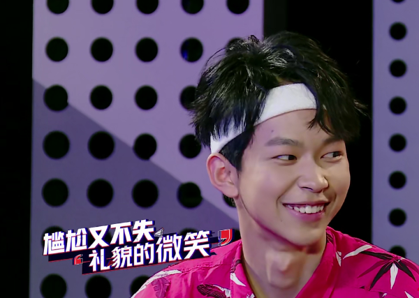 杨幂叫斯外戈两次battle都没动,最后杨幂的一句