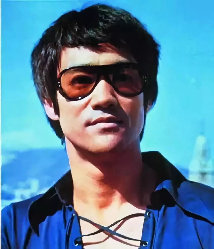 凯远集团:100年前中国男人的发型!