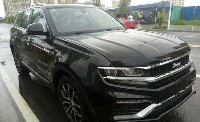 16万落地, 让小伙20岁就实现了路虎梦, 比途昂还大气